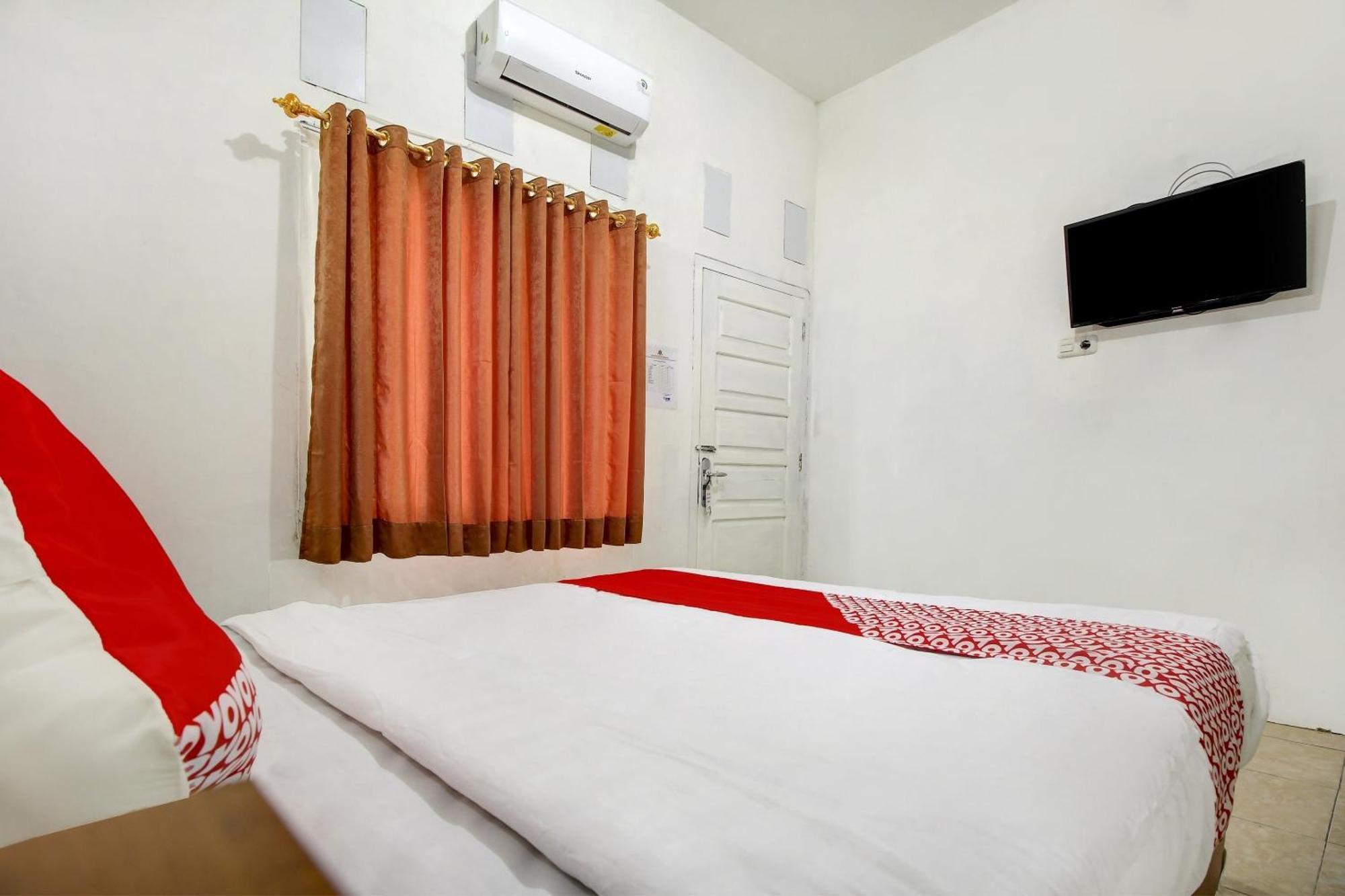 Oyo Life 3415 Penginapan Wimane Palembang Exteriör bild