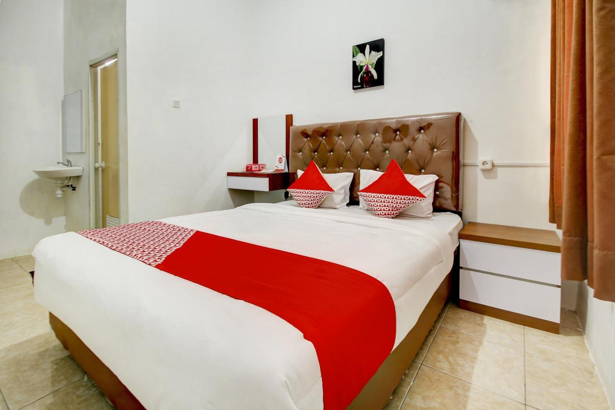 Oyo Life 3415 Penginapan Wimane Palembang Exteriör bild