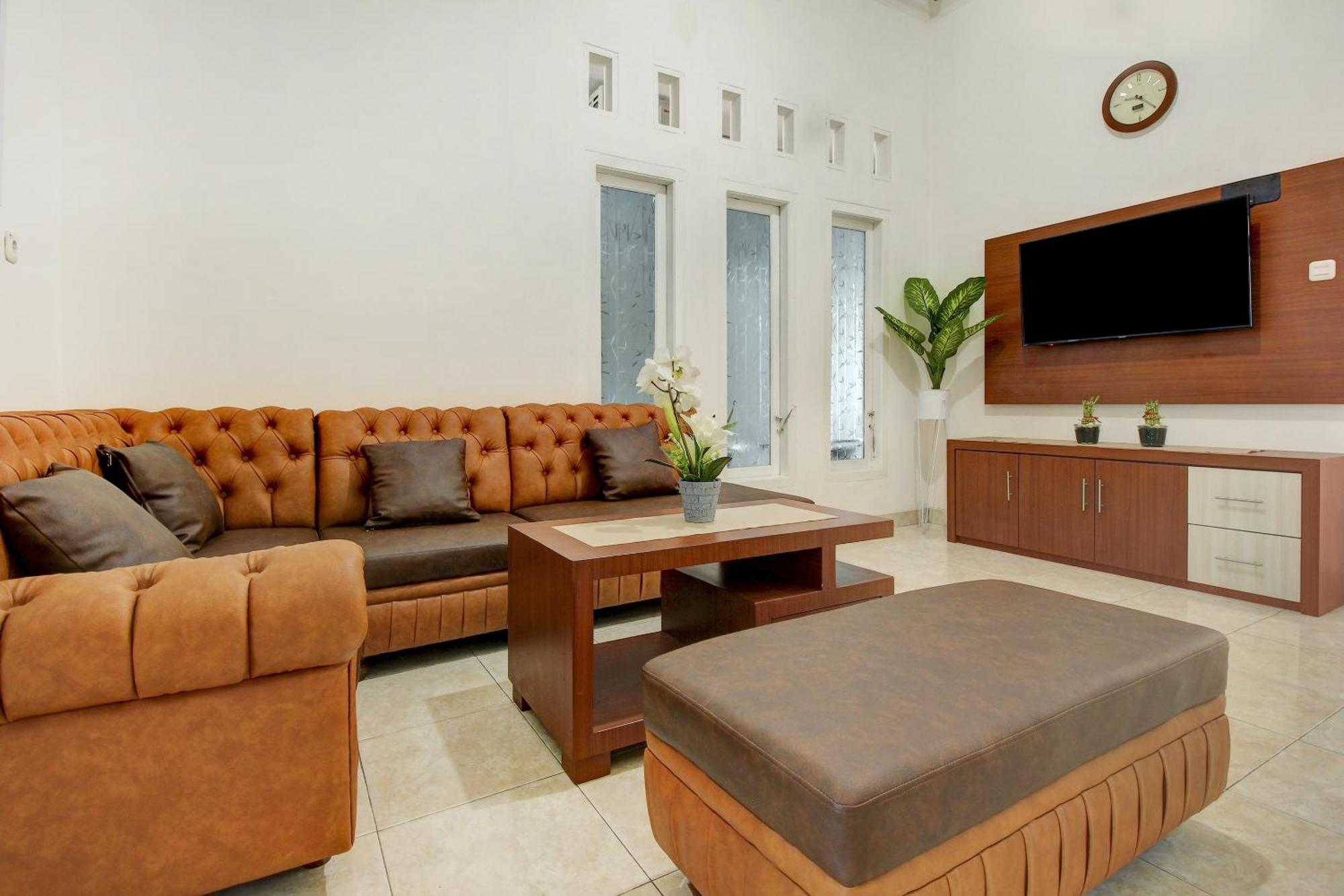 Oyo Life 3415 Penginapan Wimane Palembang Exteriör bild